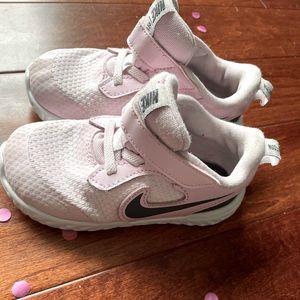 Toddler girl Nike revolutions